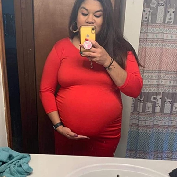 🥳Host Pick🥳Liu & Qu Women's Maternity Bodycon - Picture 4 of 6